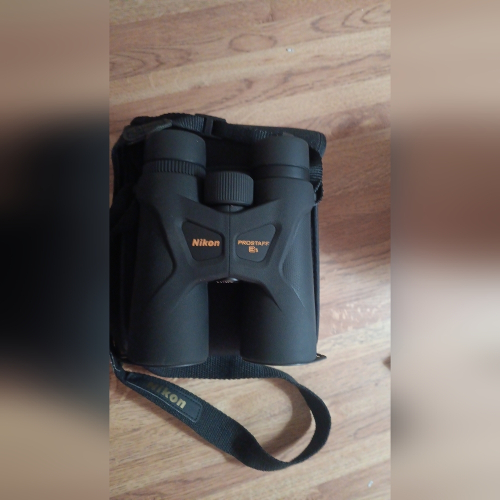 NIKON Prostaff 3s Binoculars